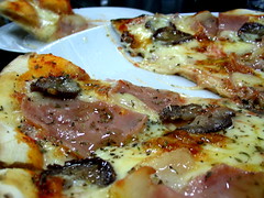 Pizza at Amici